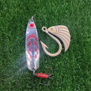 قاشقک ماهیگیری برند مپس طرح نقره ای پولکی خط قرمز 17گرم