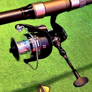 چرخ ماهیگیری برند یوموشی مدل DS7000
